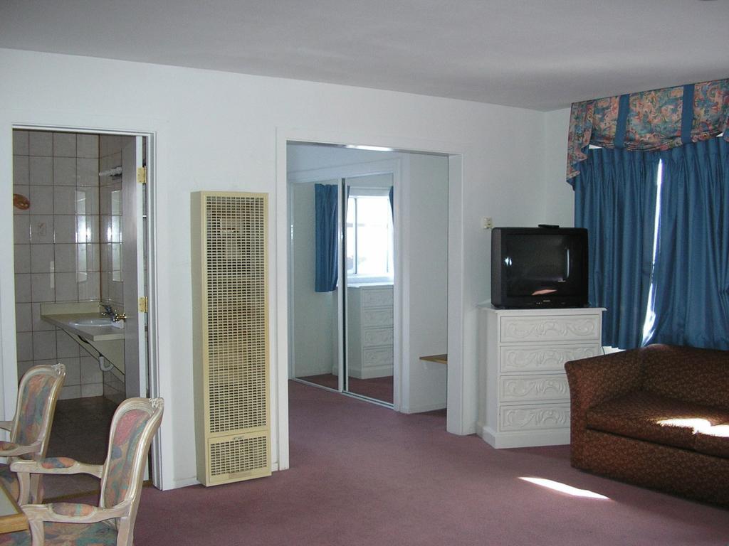 image9